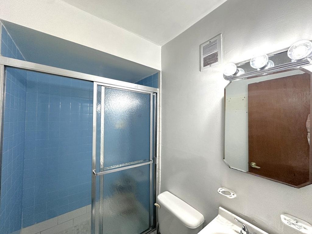 83-24 Talbot Street - Photo 7