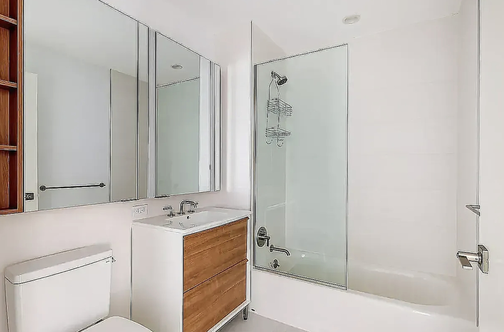 77 Commercial Street - Photo 3