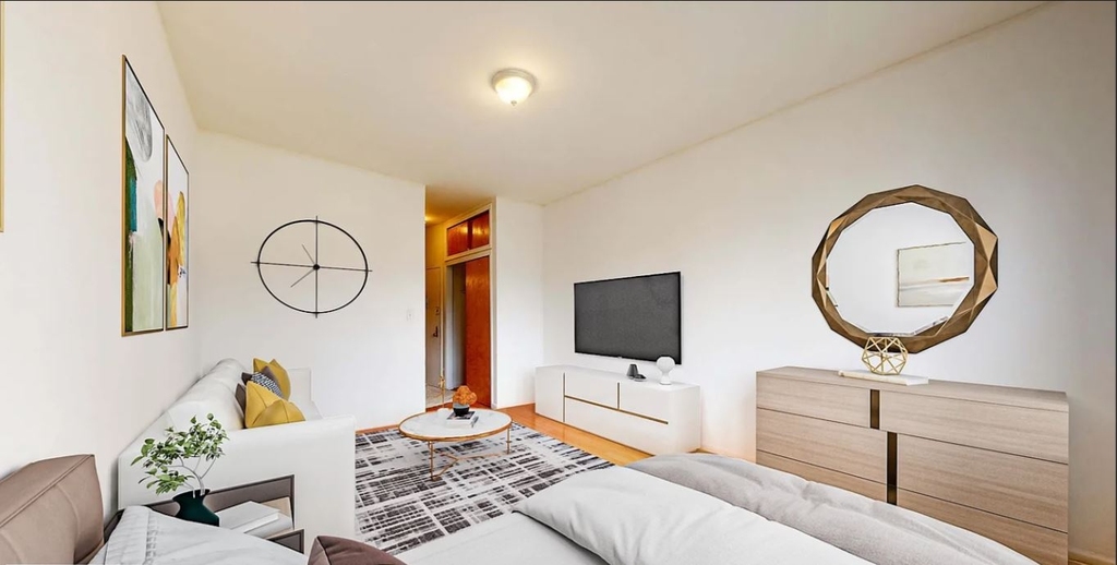 304 East 90th Street - Photo 1
