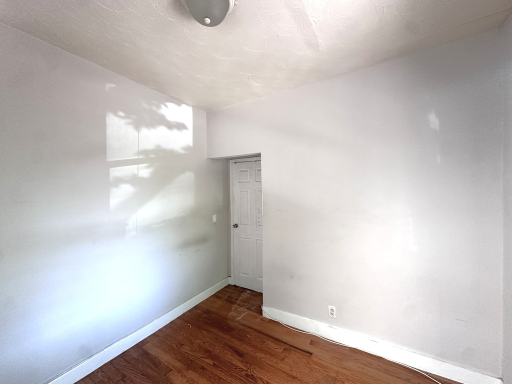 21-48 35th Street - Photo 8