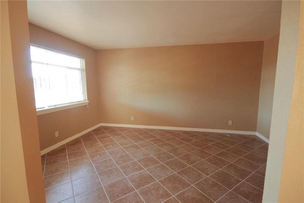 10804 Gloster Court - Photo 8