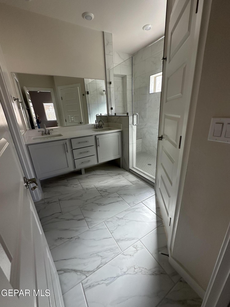 51057 Sand Verbena Avenue - Photo 11