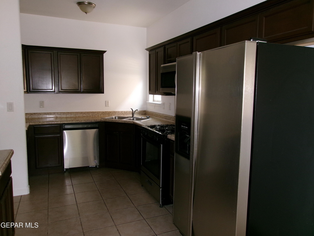 4704 Pistolero Lane - Photo 5