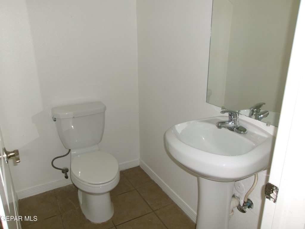 4704 Pistolero Lane - Photo 8