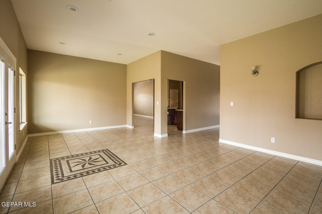 536 Via De Los Arboles - Photo 6