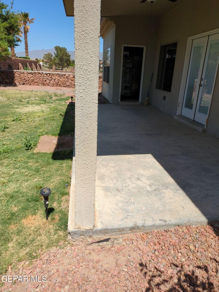 536 Via De Los Arboles - Photo 22