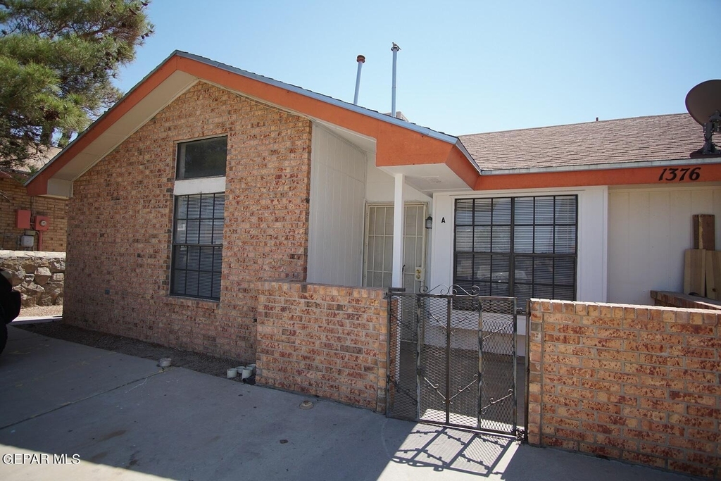1376 Trudy Elaine Drive - Photo 0