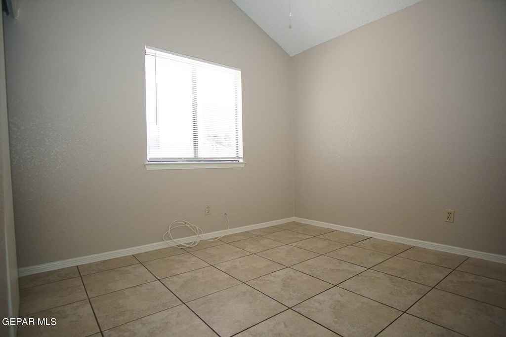 1376 Trudy Elaine Drive - Photo 7