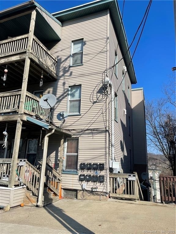 227 Howe Avenue - Photo 1