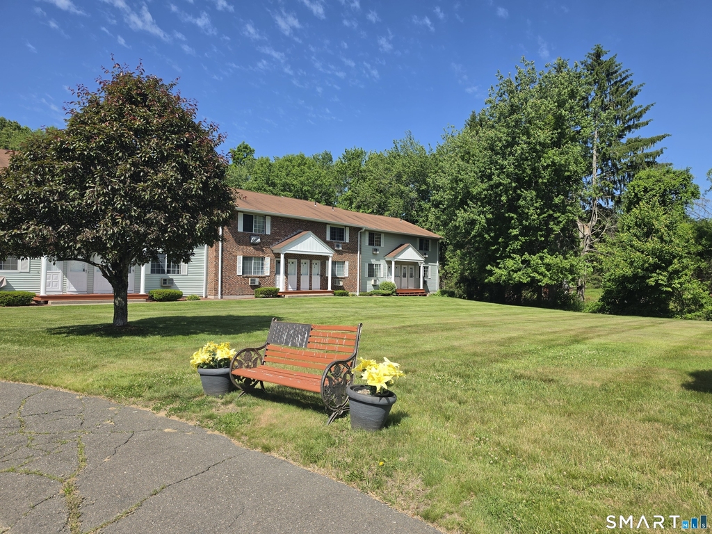 25 Lisa Court - Photo 4