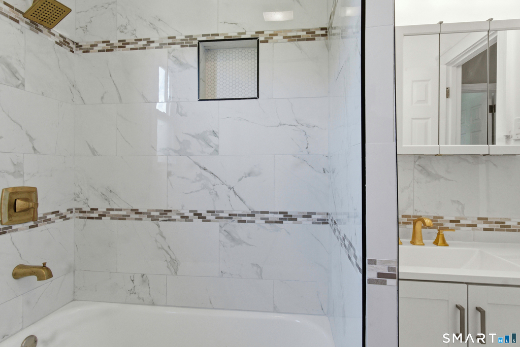 30 Coram Street - Photo 8