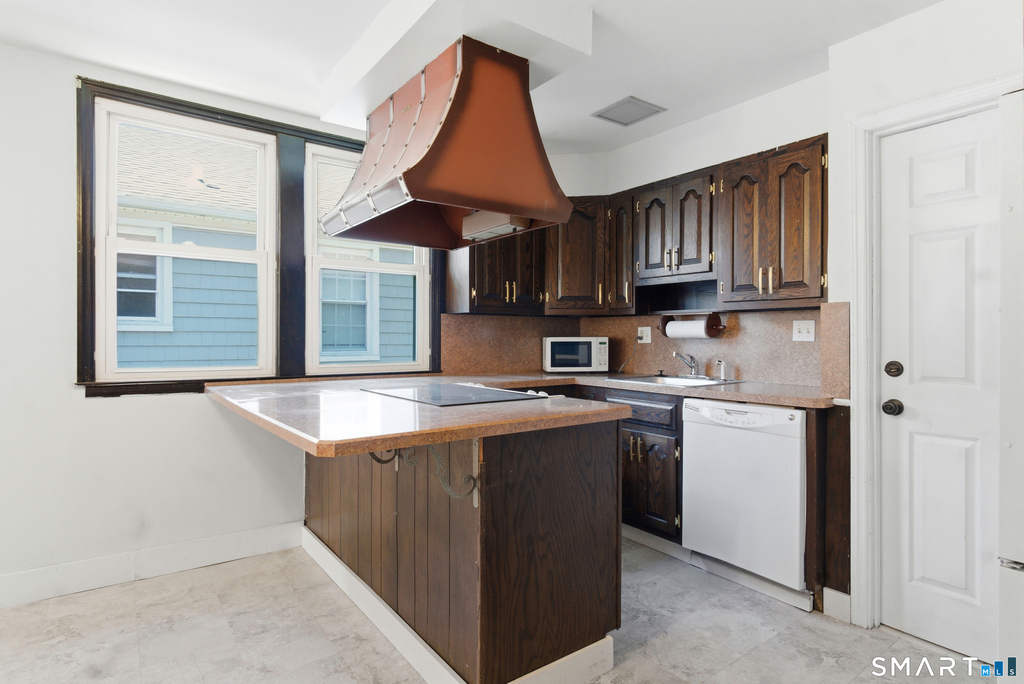 30 Coram Street - Photo 6