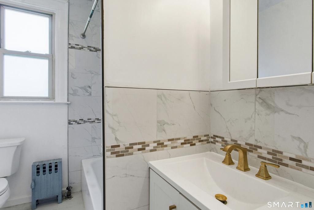 30 Coram Street - Photo 7