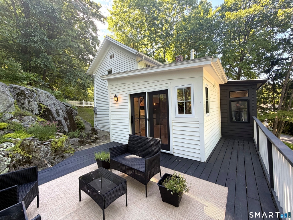 25 Shore Road - Photo 1