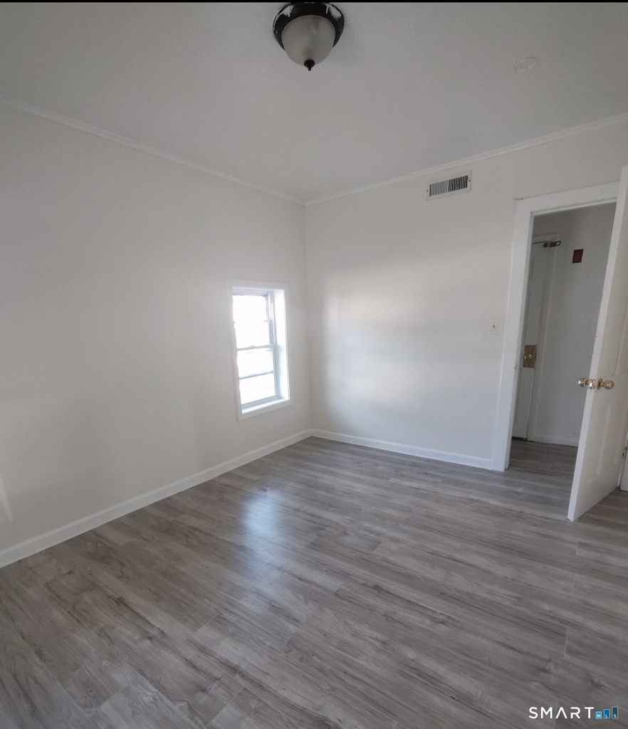 30 Hawkins Street - Photo 4