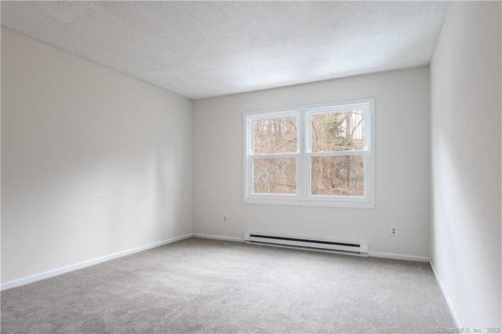 22 Maple Avenue - Photo 9