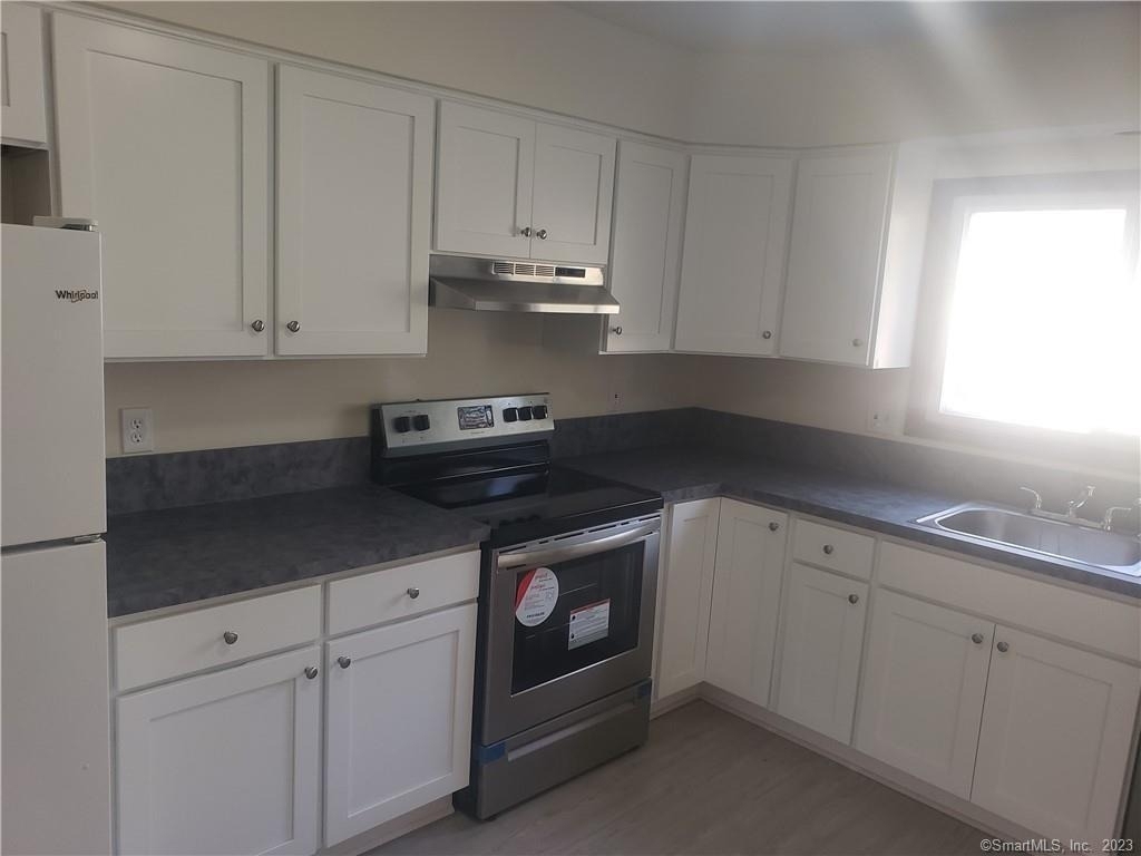 22 Maple Avenue - Photo 7
