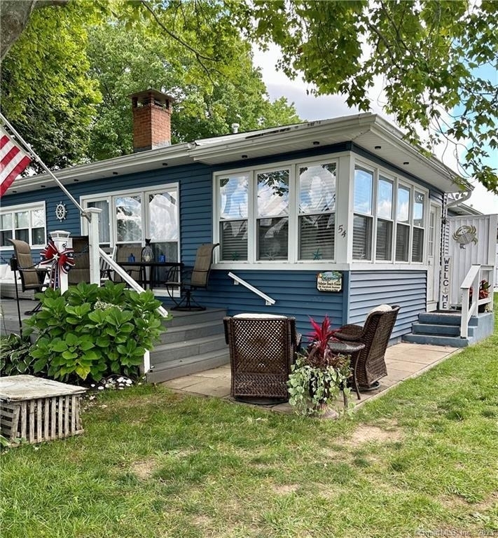 54 Hartford Avenue - Photo 2