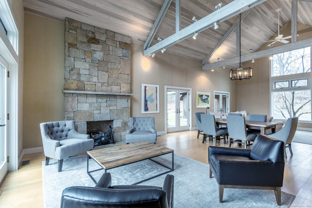 8 River Bend Lane - Photo 2