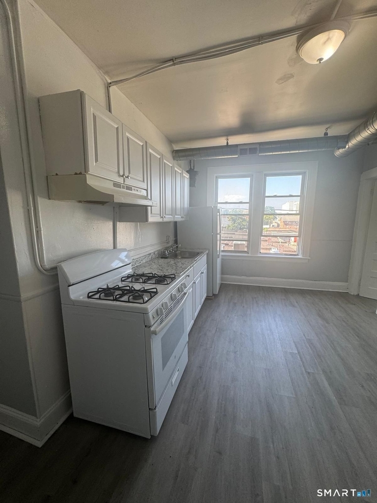 159 Charles Street - Photo 0