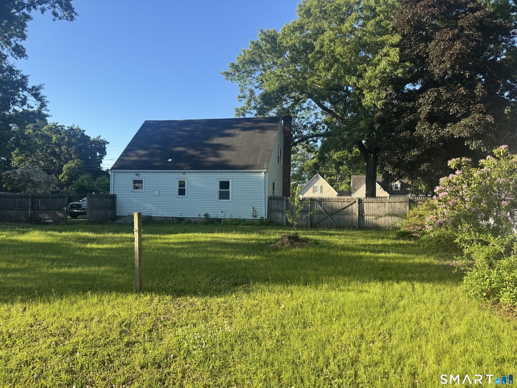 482 Ash Drive - Photo 2