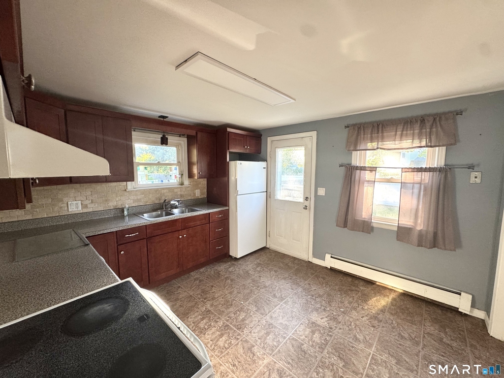 482 Ash Drive - Photo 6