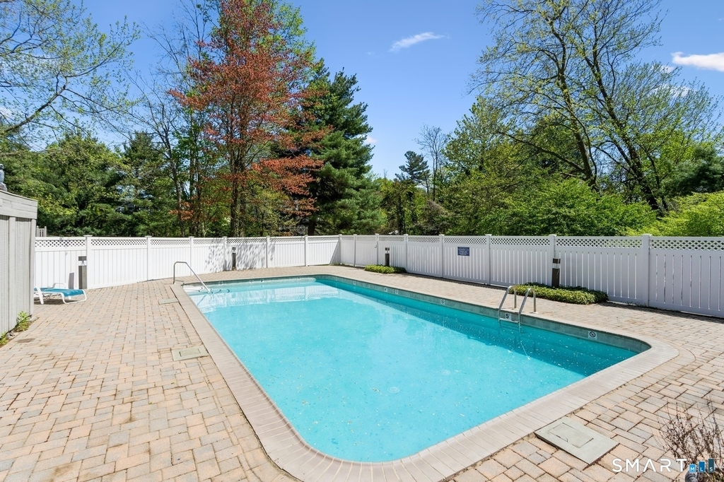 33 Strathmore Lane - Photo 6