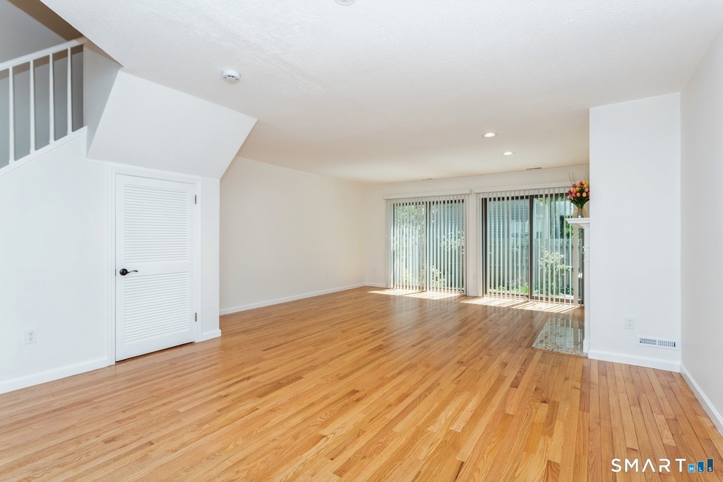 33 Strathmore Lane - Photo 12