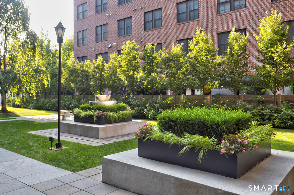 700 Summer Street - Photo 11