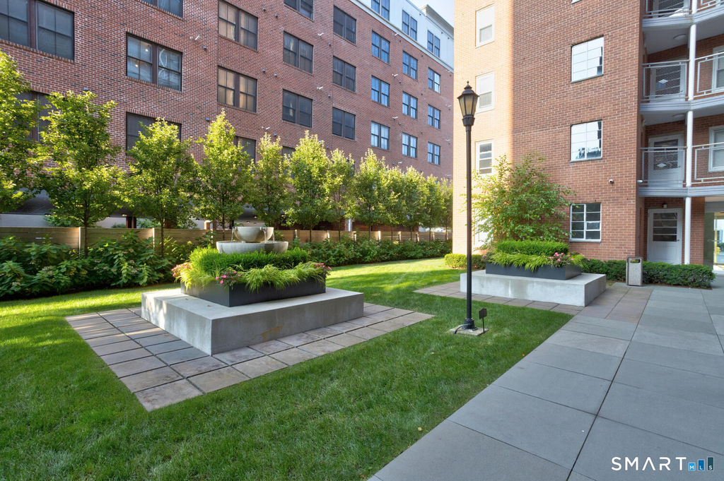 700 Summer Street - Photo 12