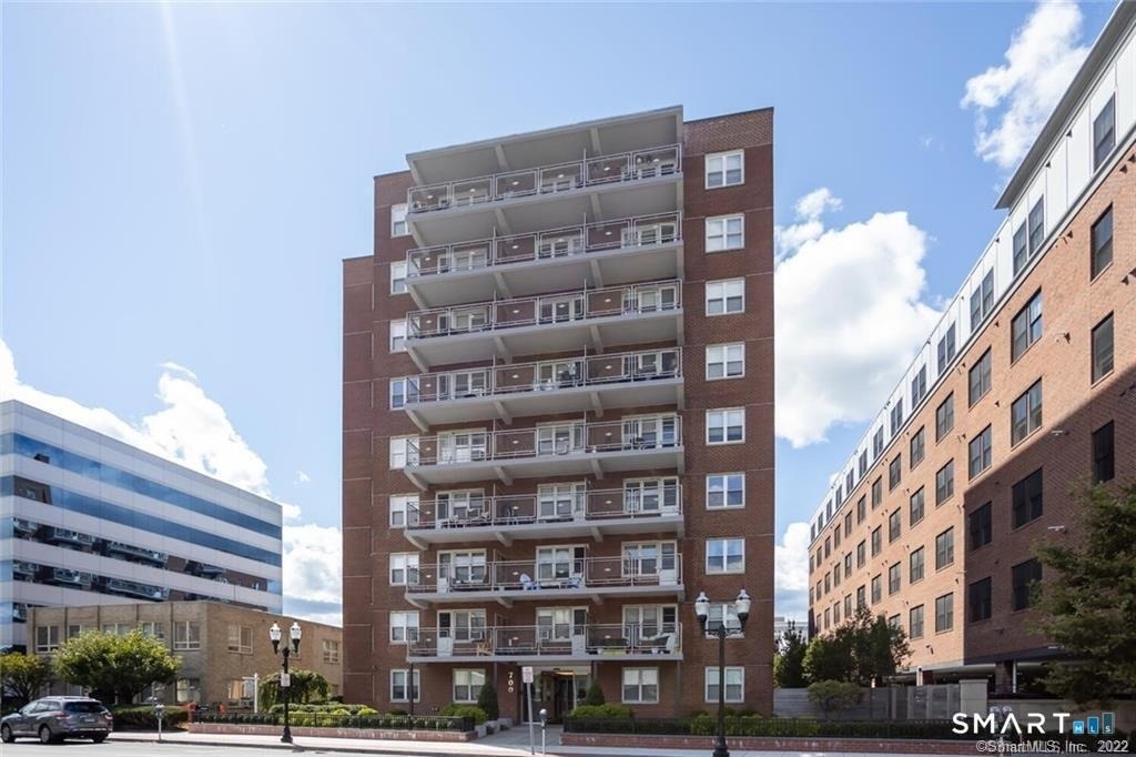 700 Summer Street - Photo 0