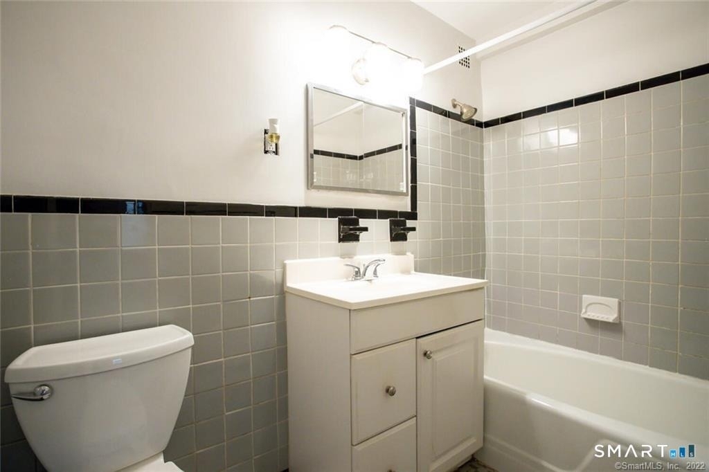 700 Summer Street - Photo 7
