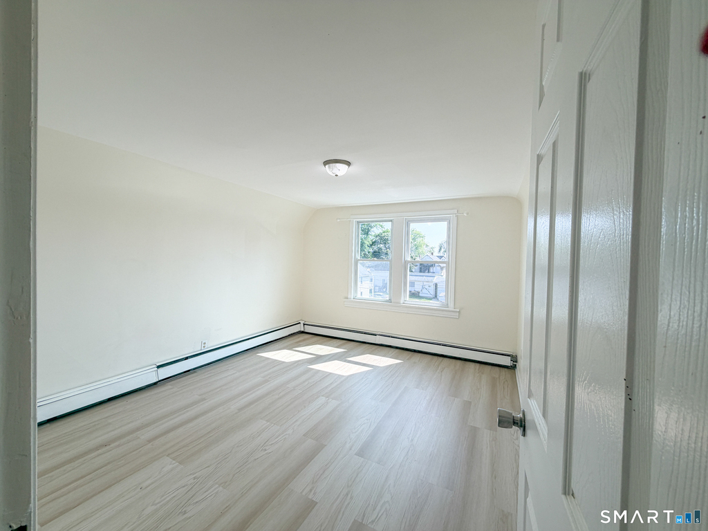 1004 Hancock Avenue - Photo 10