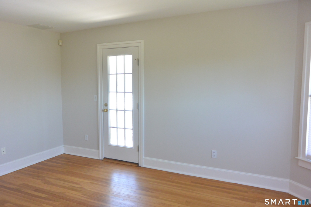 83 South Avenue - Photo 6