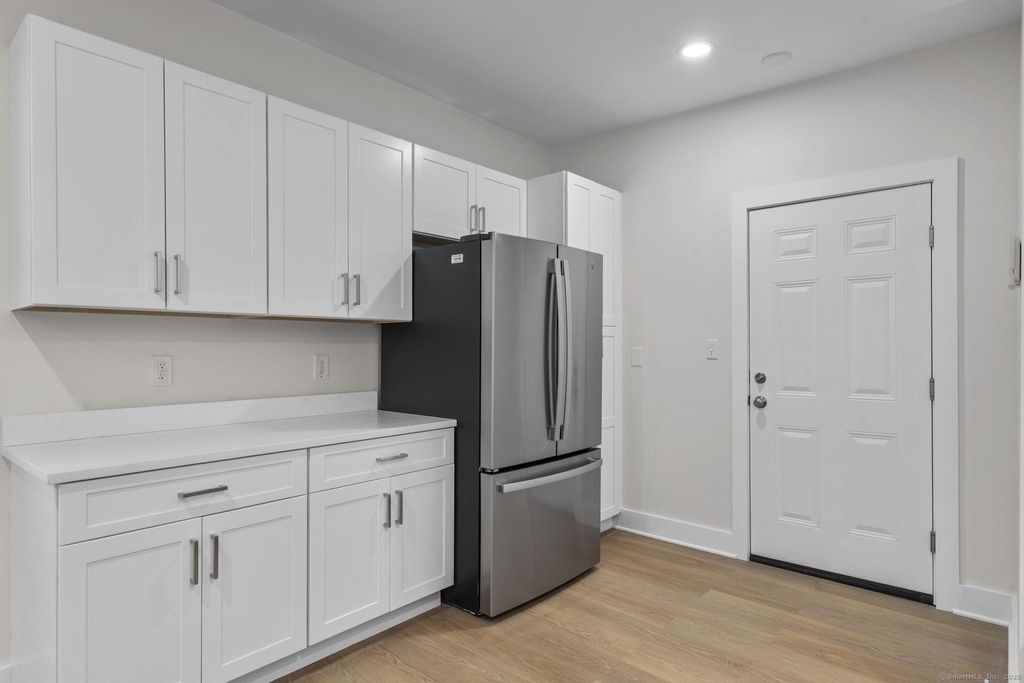 1546 Chapel Street - Photo 1