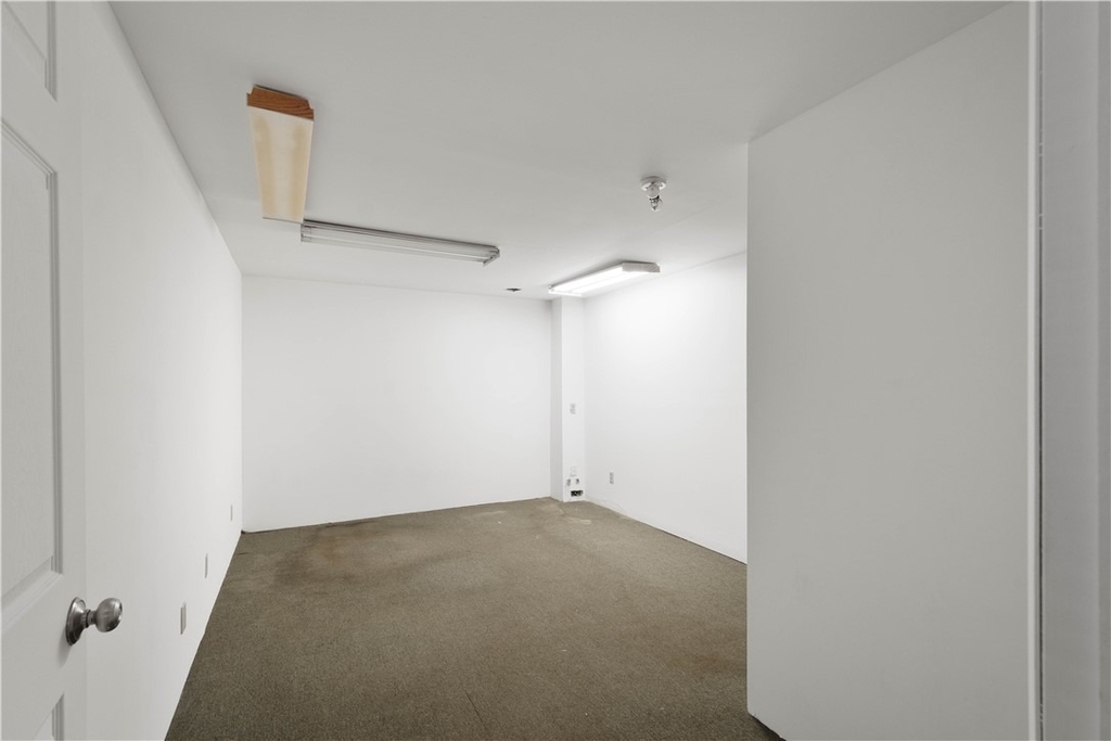 6027 National Pike - Photo 17