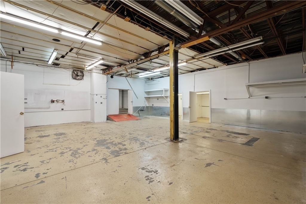 6027 National Pike - Photo 29