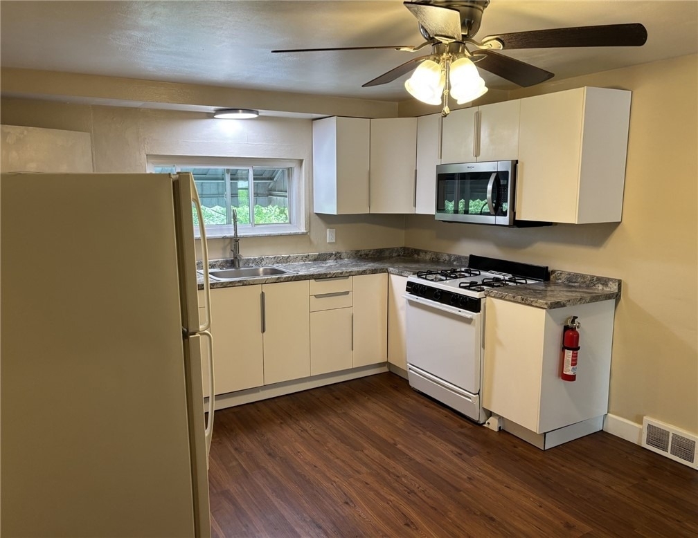 931 Hilltop St - Photo 6