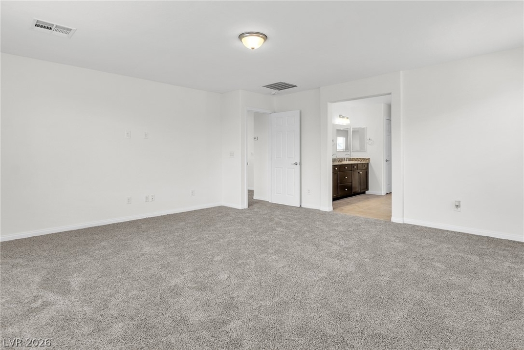 5344 Jade Crystal Avenue - Photo 9