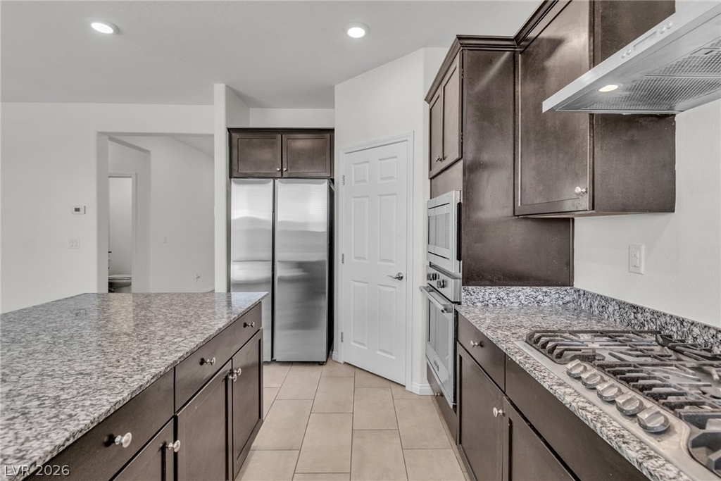 5344 Jade Crystal Avenue - Photo 0