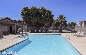 2524 Adelante Avenue - Photo 3