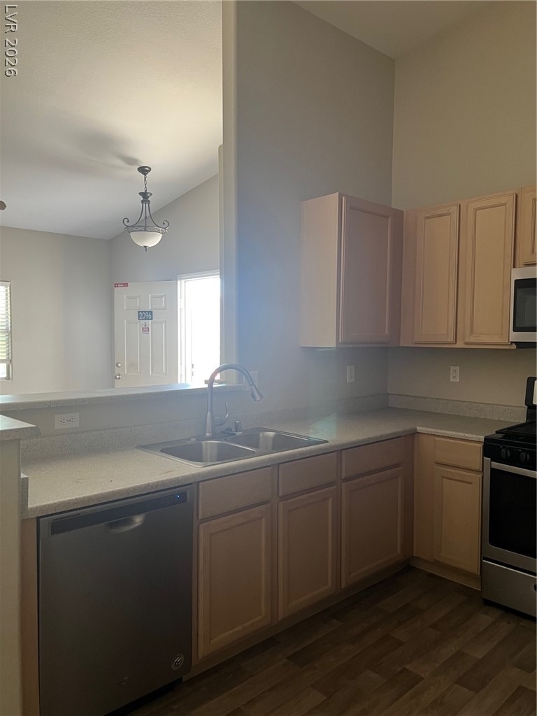 7450 S Eastern Avenue - Photo 8