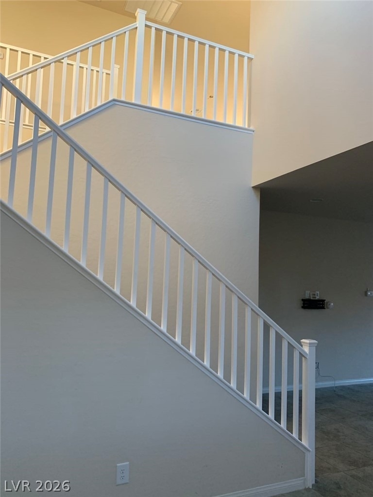 933 Kimbark Avenue - Photo 2