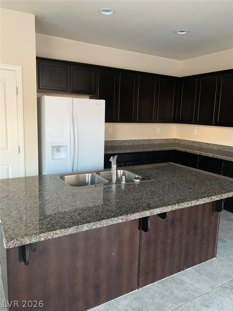933 Kimbark Avenue - Photo 8