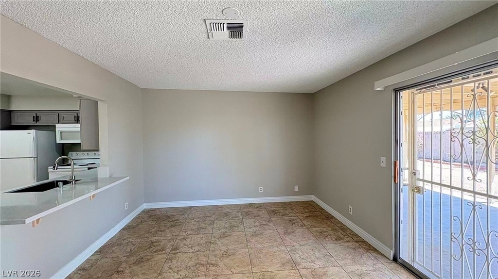 3564 Redwood Street - Photo 7