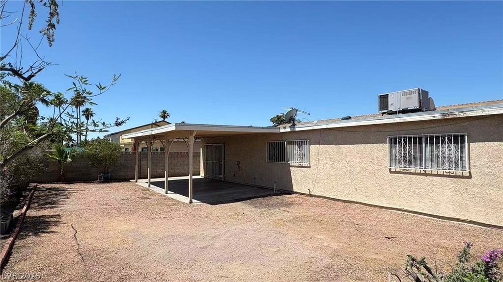 3564 Redwood Street - Photo 17