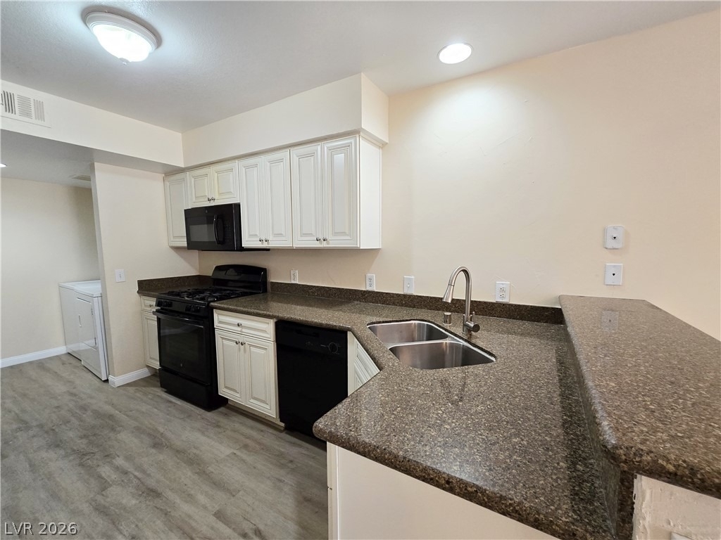 2817 Crystal Lantern Drive - Photo 9