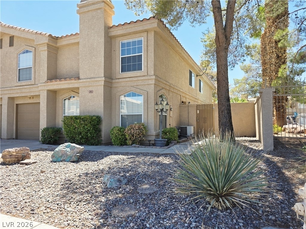 2817 Crystal Lantern Drive - Photo 0