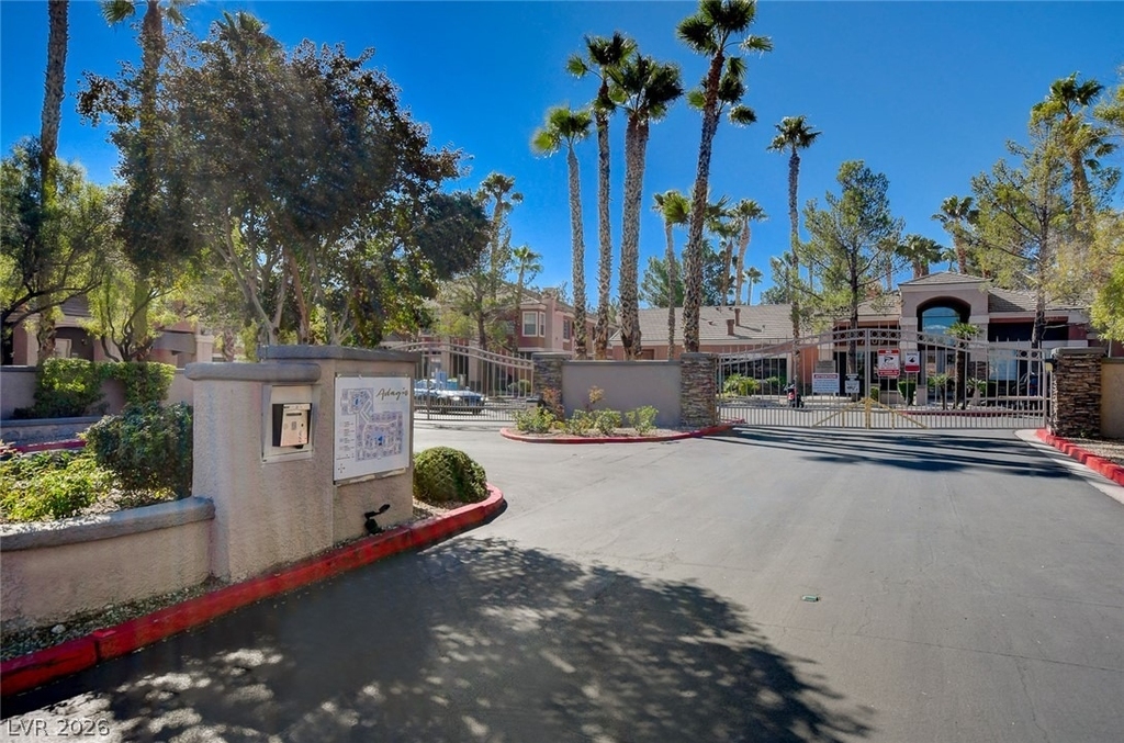 7705 Himalayas Avenue - Photo 42