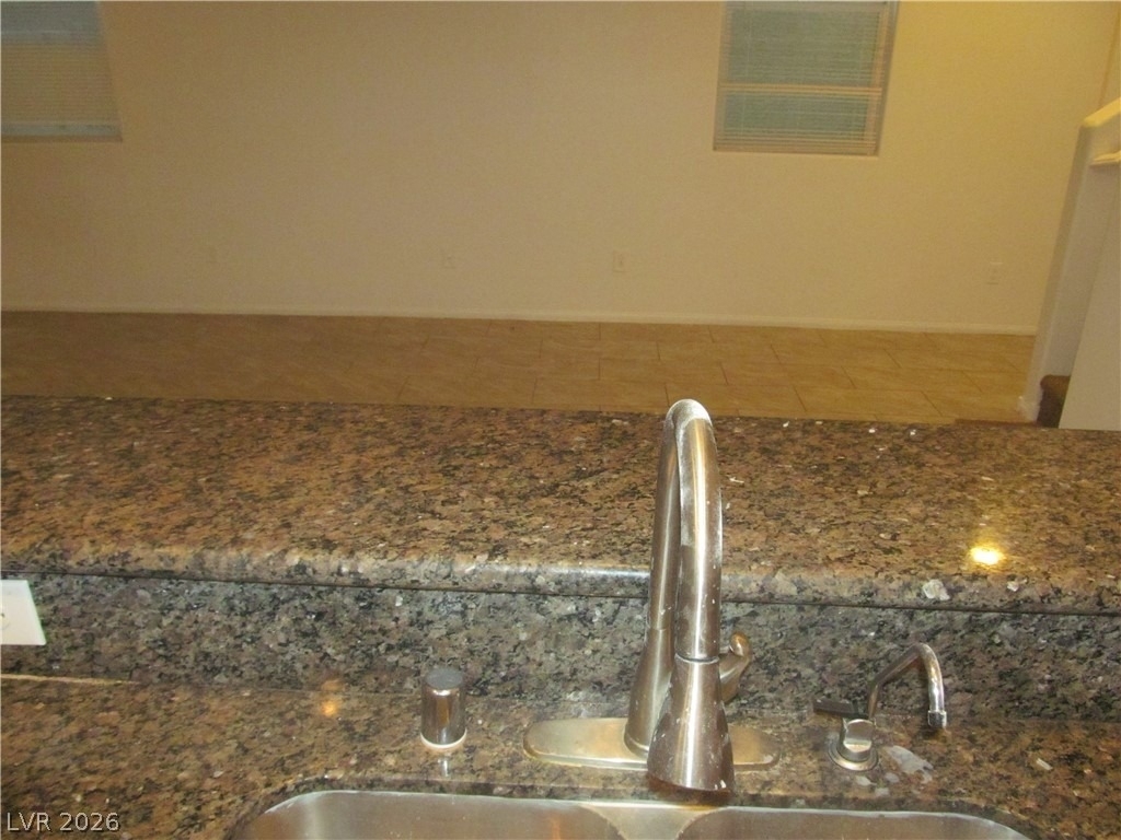 7471 Nicklin Street - Photo 6